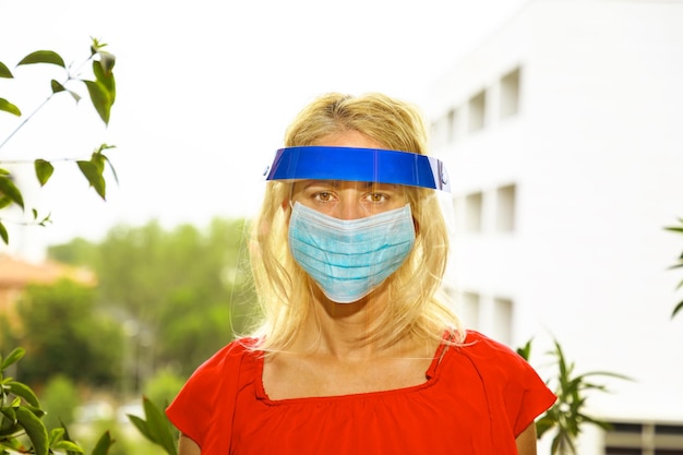 Osłona kiedy brać i na co zwrócić uwagę?