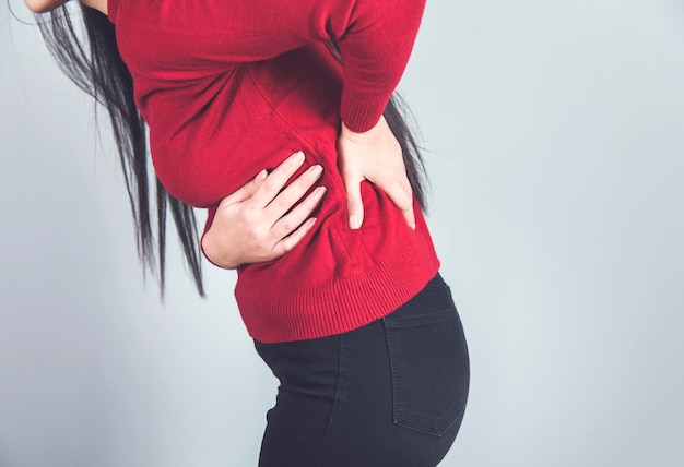 Czy wątroba boli w plecach i co to może oznaczać?