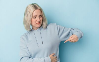 Jak rozpoznać zapalenie uchyłków okrężnicy objawy?